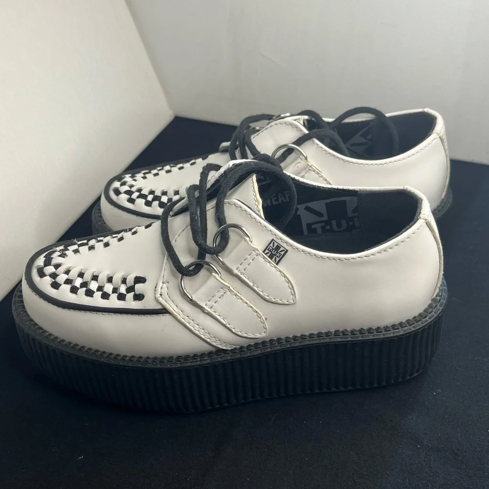 T.U.K women’s size